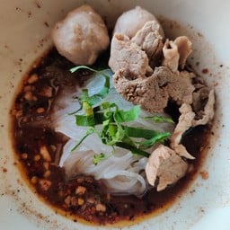 ชื่นก๋วยเตี๋ยวเรืออยุธยา เลียบคลองสอง