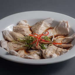 เนื้อปลากระพงนึ่งซีอิ๊วฮ่องกง
