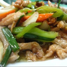 พริกหยวกไก่ราดข้าว