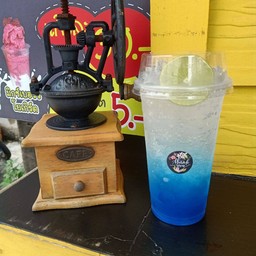 บลูเลมอนโซดา