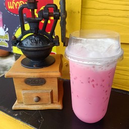 นมชมพูเย็น