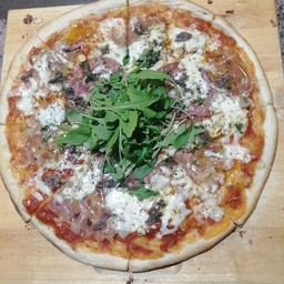 Pizza Posciutto di Parma e Salame