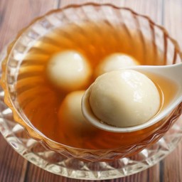 บัวลอยน้ำขิง