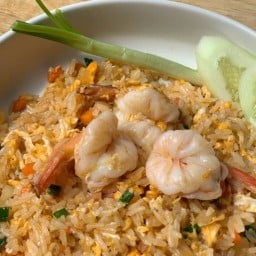 โจรสลัด ข้าวผัด ซีฟู้ด