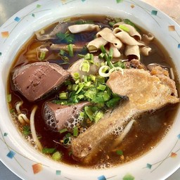 ก๋วยเตี๋ยวเป็ดตุ๋น