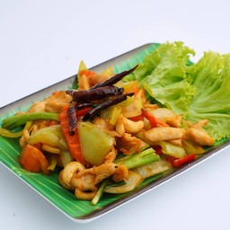 ไก่ผัดเม็ดมะม่วง