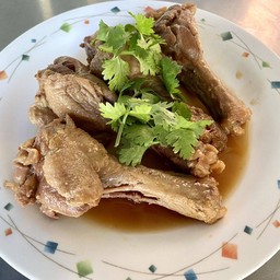 น่องเป็ดตุ๋น