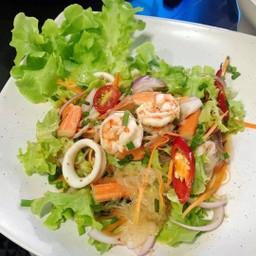 ยำวุ้นเส้นทะเล