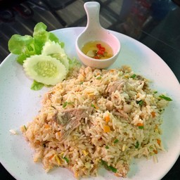 ข้าวผัดไข่หมู