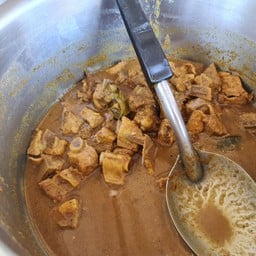 ข้าวแกงเมืองลุง