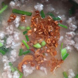 ข้าวต้ม หมูสับ