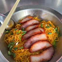 บะหมี่หมูแดงคลุกซอสเกาหลีsamyang