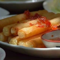 ปอเปี๊ยะข้าวเหนียวทอด