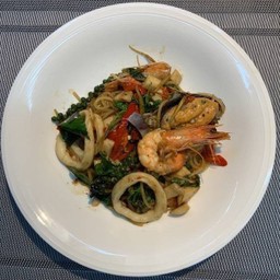สปาเกตตีขี้เมาไก่