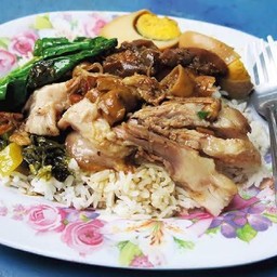 เจ้อร ข้าวขาหมู อาหารตามสั่ง