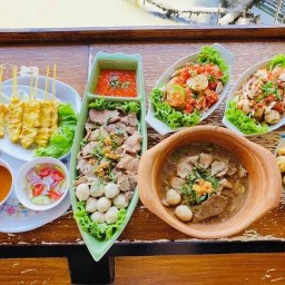 ก๋วยเตี๋ยวเรือหม้อดินนายกร @ลาดพร้าว101 ลาดพร้าว101