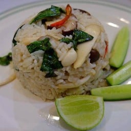 ข้าวผัดพริกเห็ดรวม