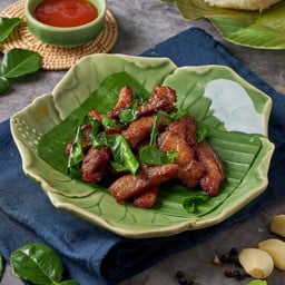 เนื้อแดดเดียวทอดใบมะกรูด