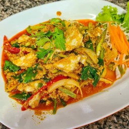 เนื้อกรรเชียงปูผัดผงกระหรี่