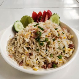 ข้าวผัดแหนม