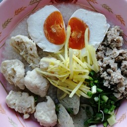 โจ๊กหมูไข่เค็ม