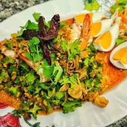 ยำถั่วพลูกุ้งสด