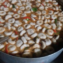 ขนมจีน น้ำยาลาว