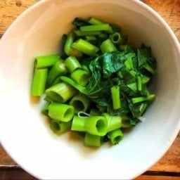 ผักบุ้งลวก