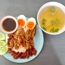 ข้าวหมูทอด + ไข่ต้มยางมะตูม + กุนเชียง