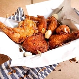 ไก่ทอดหาดใหญ่ บาย จ่านัท