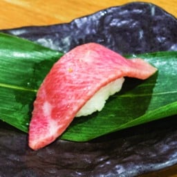 634.Wagyu beef Sushi 1pcs