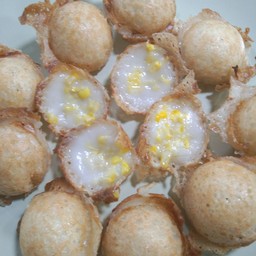 ขนมครกกะทิสดหน้าข้าวโพด