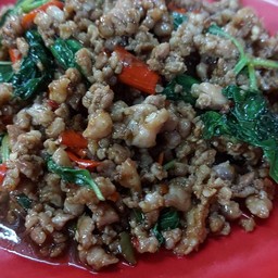 กระเพราหมูสับ