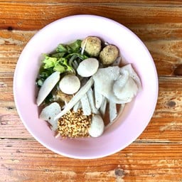 เส้นปลาต้มยำ