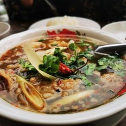 ต้มแซ่บเนื้อ