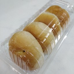 ขนมปังไส้ลูกเกด