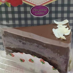 เค้กช็อกโกแลตหน้านิ่ม ชิ้นละ