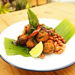 ลาบหมูทอด