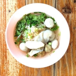 ก๋วยเตี๋ยวน้ำใส