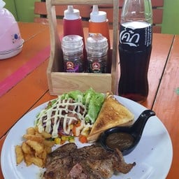 ตี๋เล็ก steak house หนองชาก