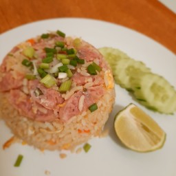 ข้าวผัดแหนม