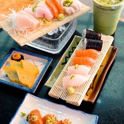 Chef's House Sushi Cafe