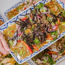 ยำปูดำ ( สุก )