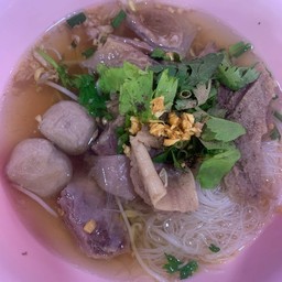 ก๋วยเตี๋ยวนำ้ใส