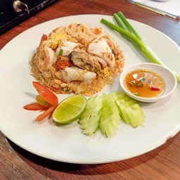 ข้าวผัดทะเล