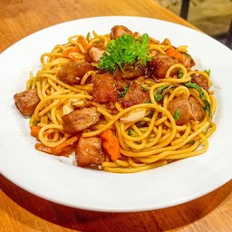 สปาเก็ตตี้ผัดขี้เมาหมูแดดเดียว