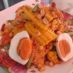 ตำข้าวโพดไข่เค็ม