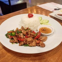 ข้าวกะเพราไก่