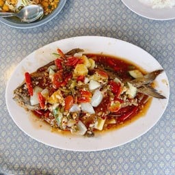 ก๋วยเตี๋ยวไก่มะระ เฮียอ้วน งามวงศ์วาน