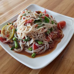 ตำขนมจีน